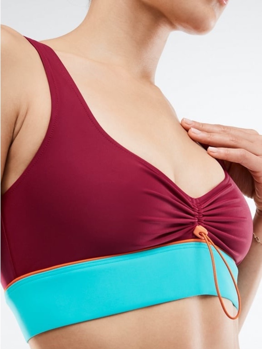 Fabletics Women's Fiona Low-Impact Sports Bra
